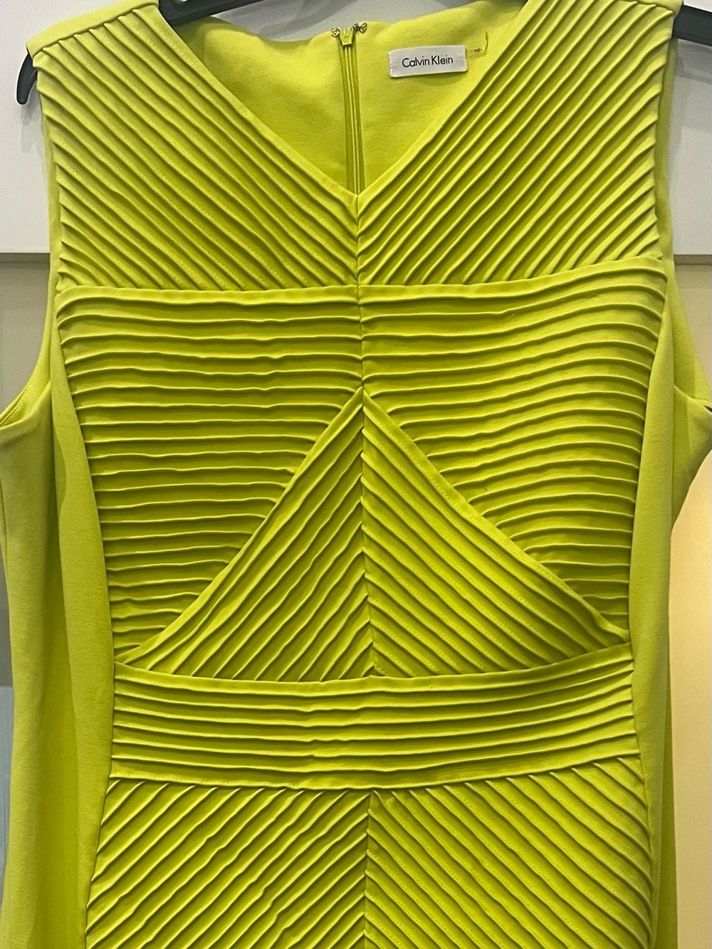 CALVIN KLEIN Sleek Pleated Lime Green Women's Dress Size 2X - Picture 2 of 2